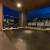 Pemandian terbuka dengan pemandangan