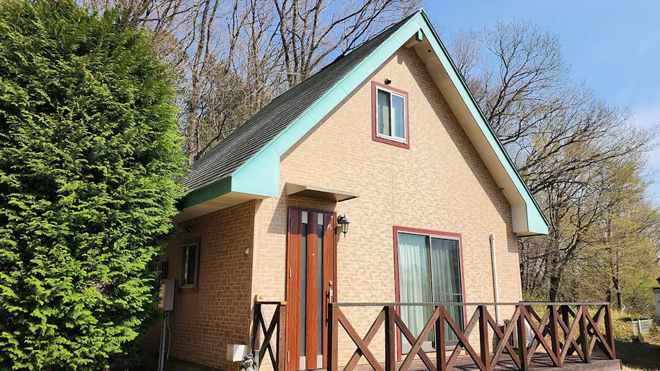Dog Cottage Heart Hills