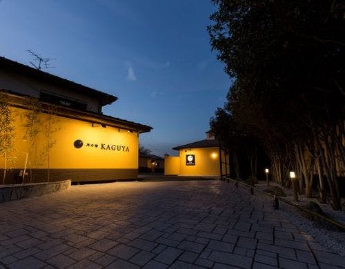 外観夜（全室戸建）