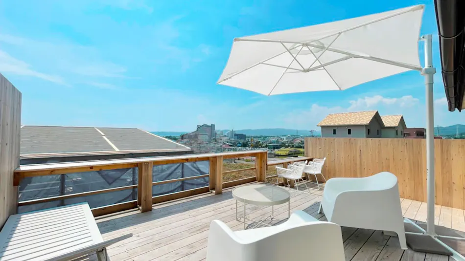 and SEA The Terrace