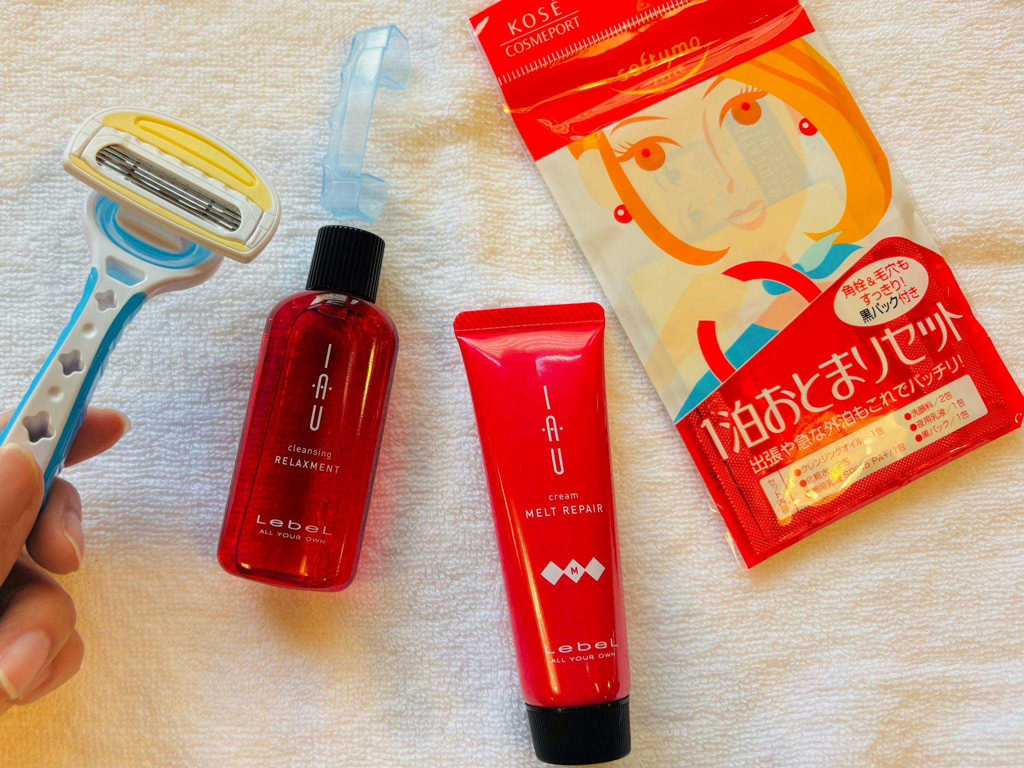 แผนดูแลเส้นผมให้เงางามชุ่มชื้น