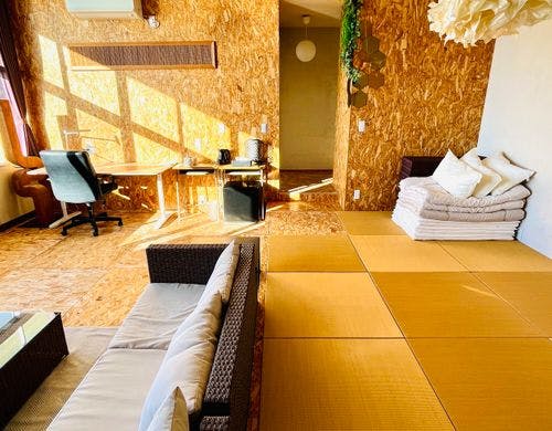 沼島一望　内装②