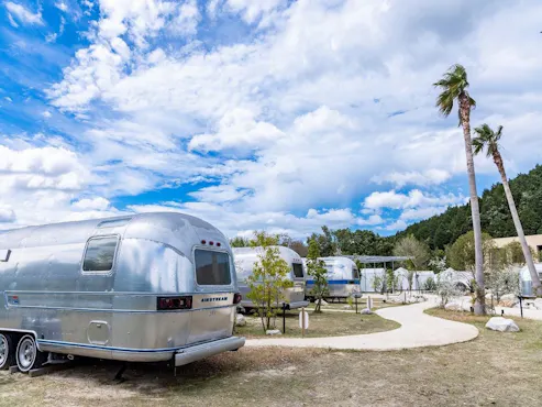 Comfort RV ภายนอก รองรับสูงสุด 3 ท่าน