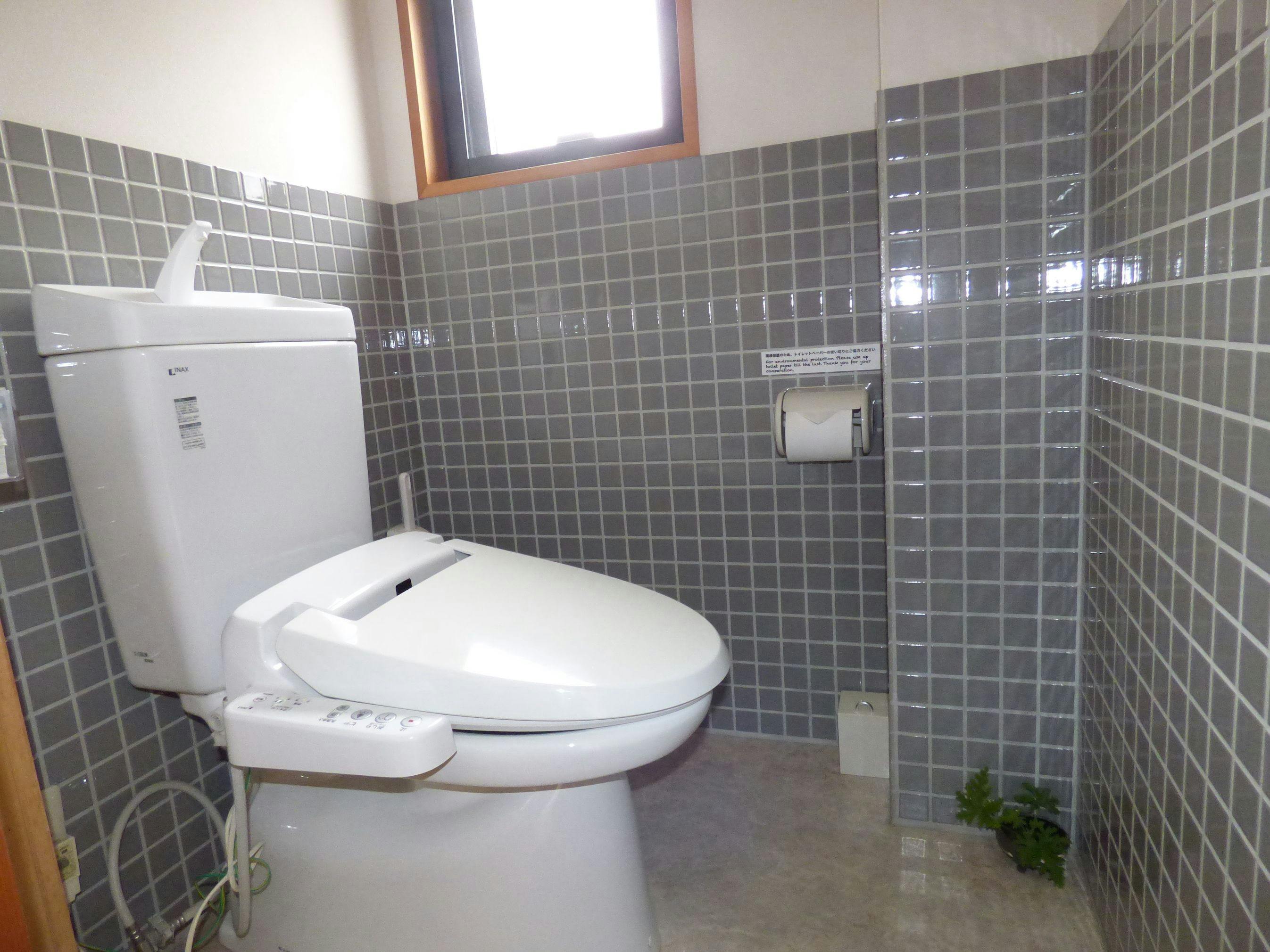 ห้องน้ำมีหน้าต่างด้วย