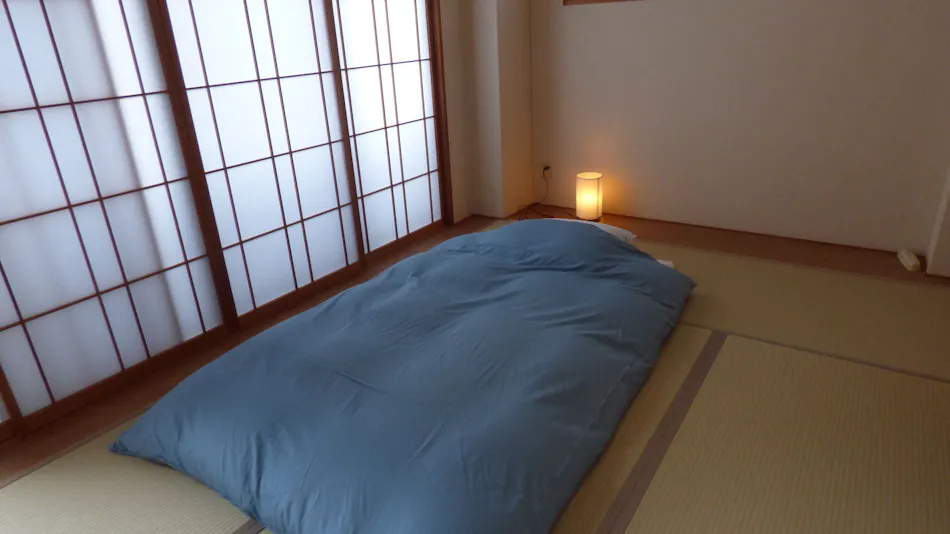 Guesthouse Hyakumanben Cross