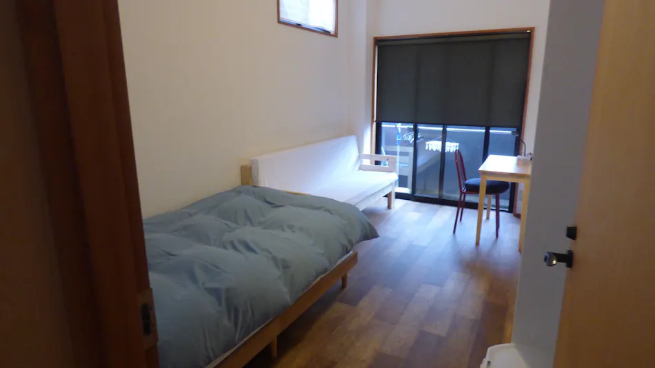 Guesthouse Hyakumanben Cross