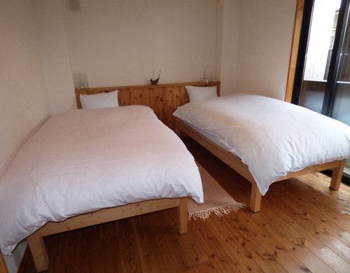 洋室、ツインルーム。