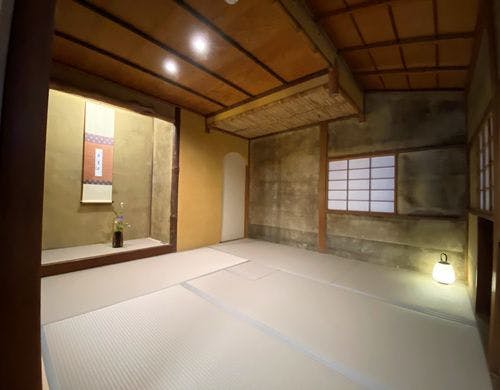 お茶室内