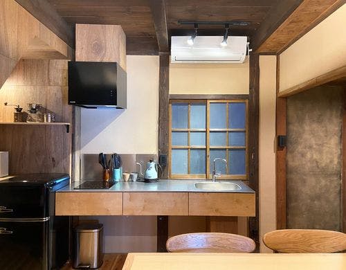 キッチンがあるので簡単な料理等が可能