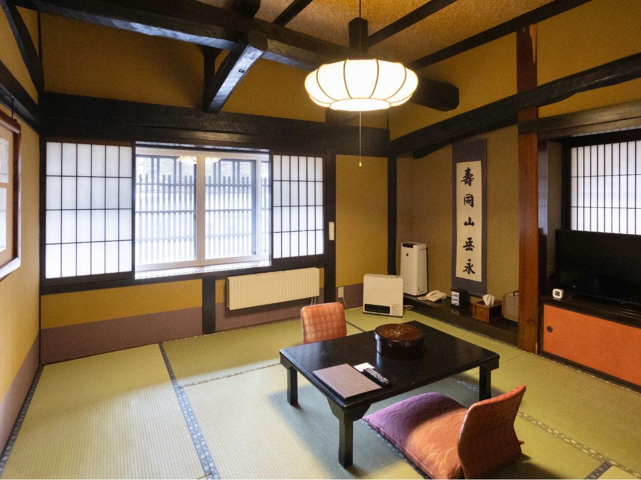 【본관・다다미방 8조】세면대 및 화장실 포함