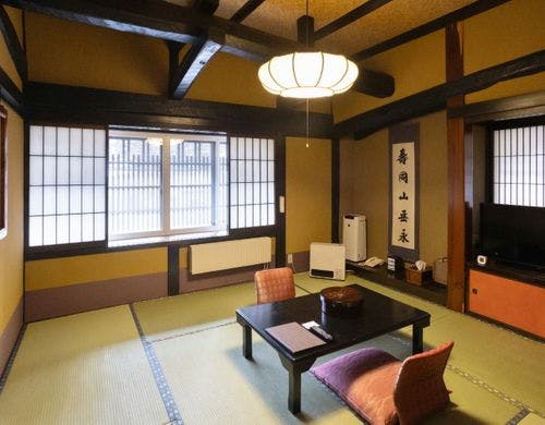 【本館・和室８畳】洗面トイレ付