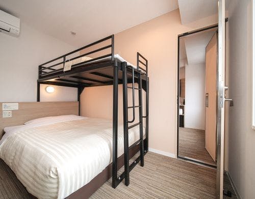 2部屋を中の扉で行き来できるお部屋です