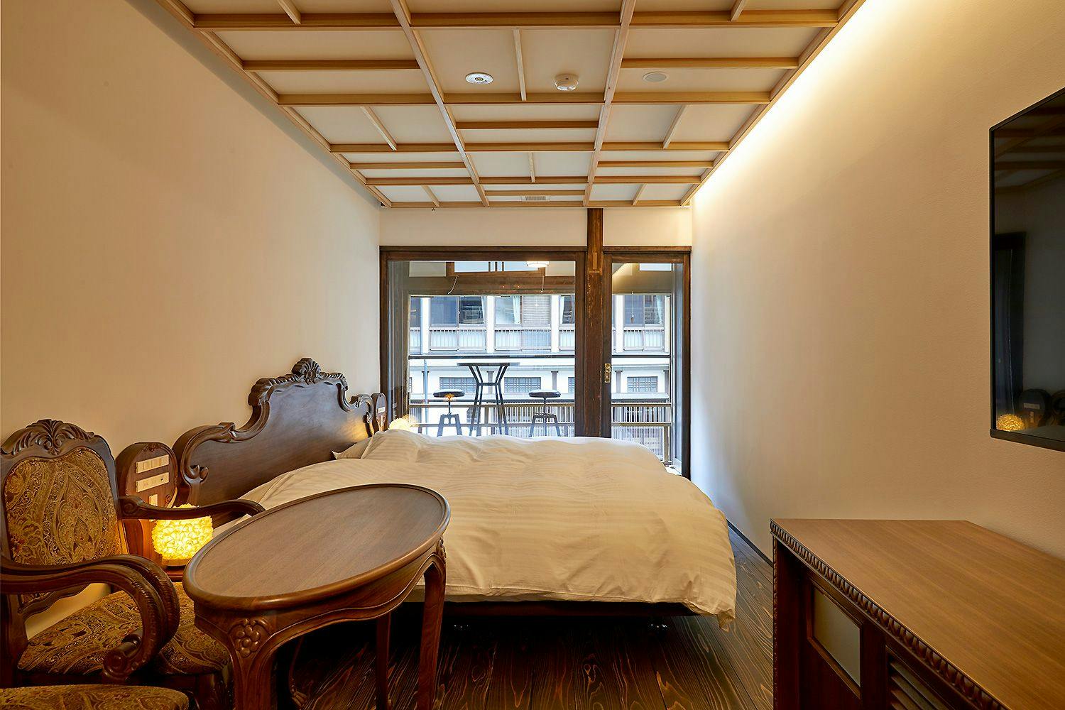 ห้องพักสไตล์ไทโชโมเดิร์นริมแม่น้ำ (พร้อมห้องน้ำ, ห้องปลอดบุหรี่)