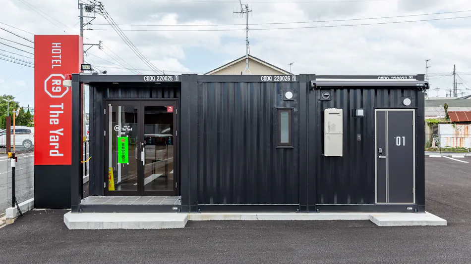 HOTEL R9 The Yard Buzen