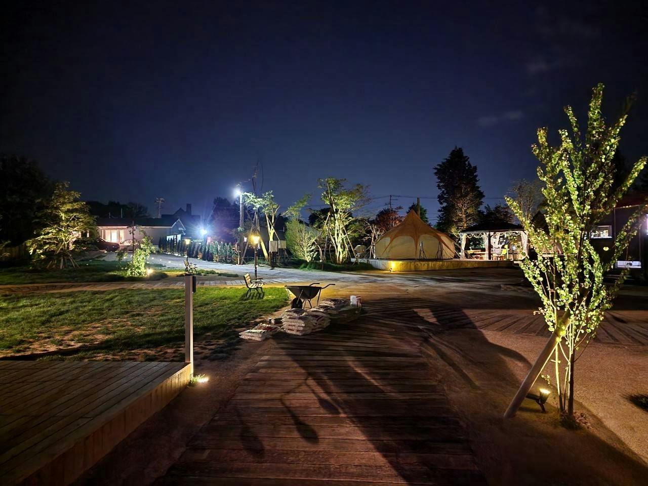 RURALGLAM SOLASITA