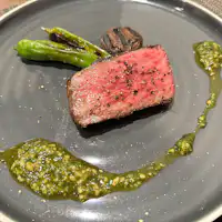 Contoh Makan Malam Musim Gugur dan Dingin: Steak Daging Sapi Wagyu Hitam Aizu.
