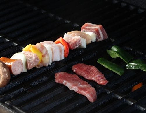 串・肉・野菜で盛りだくさん