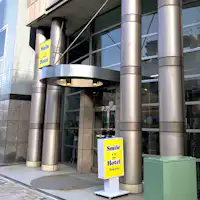 ประตูทางเข้าด้านตะวันตก