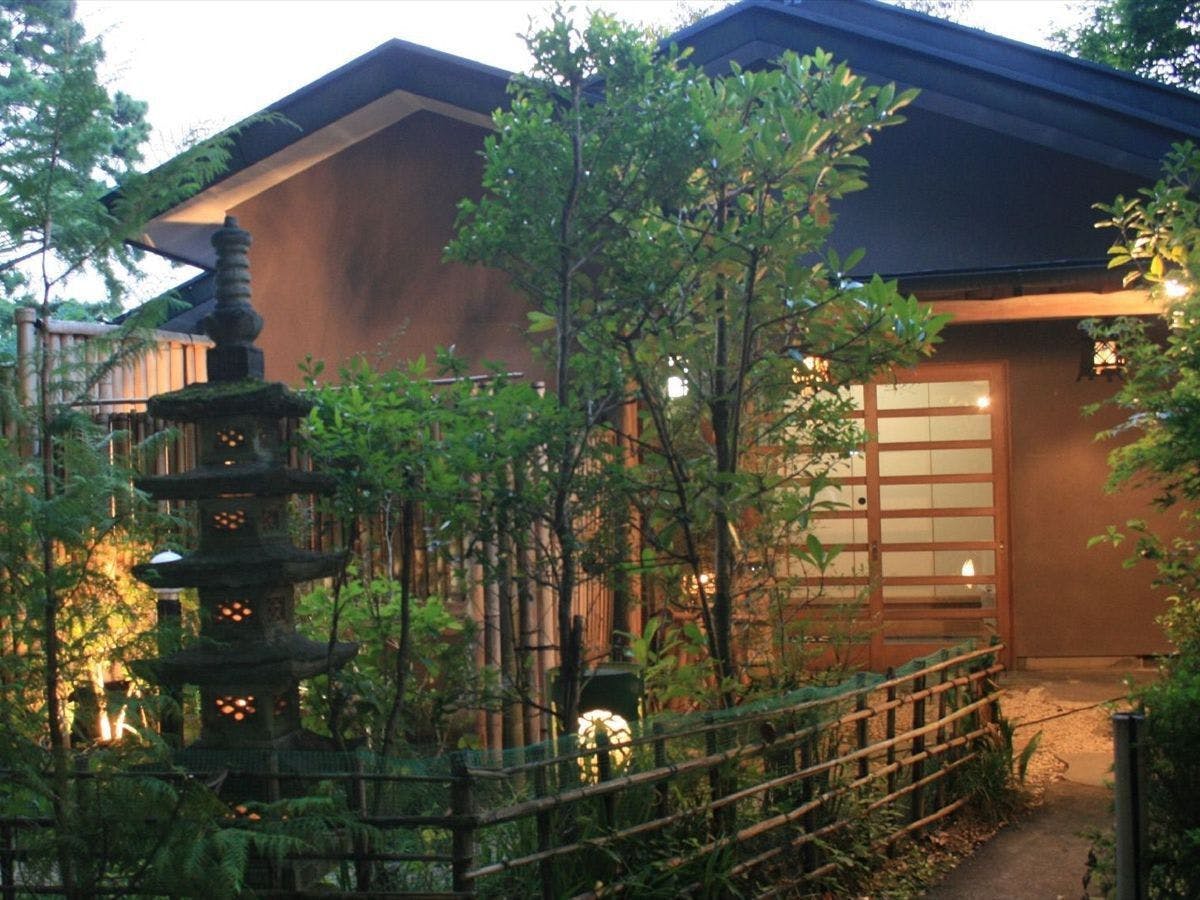Auberge of the June Forest