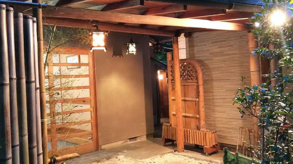 Auberge of the June Forest