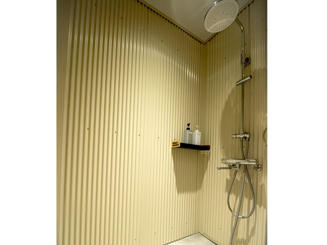 Ruang bersama: Kamar mandi shower