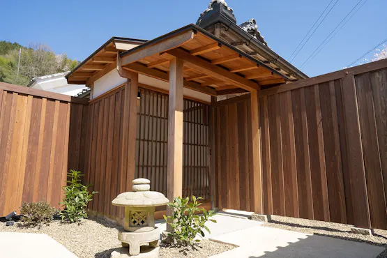 ทางเข้าที่แยกต่างหาก