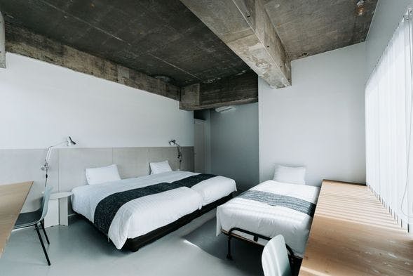 Bilik Triple [Dilarang Merokok/Bilik Mandi Pancuran]