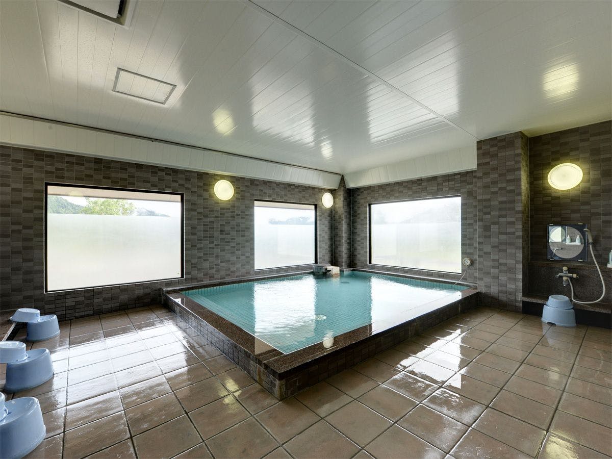 *Pemandian umum pria