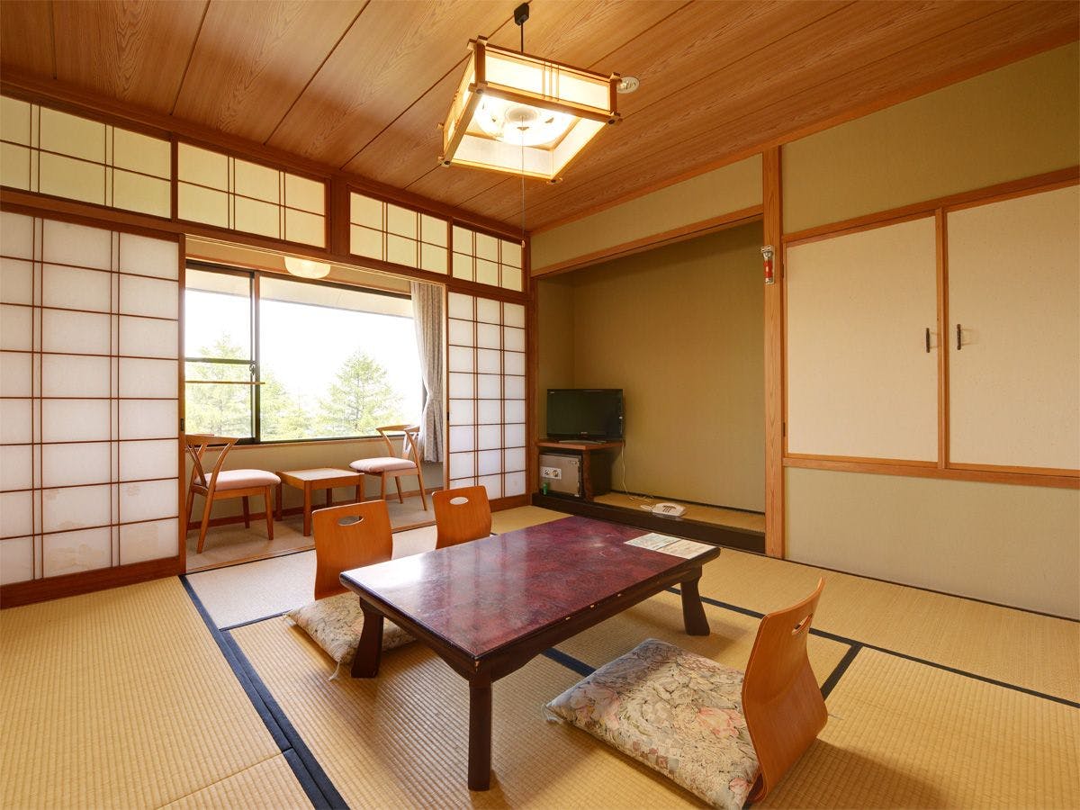 *8 tatami dengan toilet, contoh
