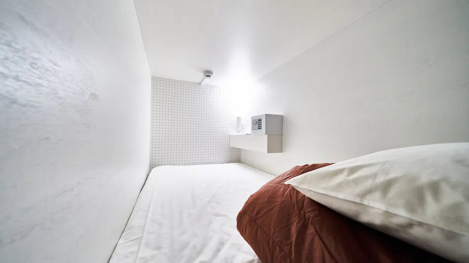 &AND HOSTEL SHINSAIBASHI EAST