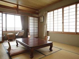 名代的矢かき料理の宿　いかだ荘山上