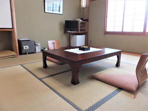 【Pemandangan Gunung】Bilik Standard Jepun 8 Tatami yang Berbaloi