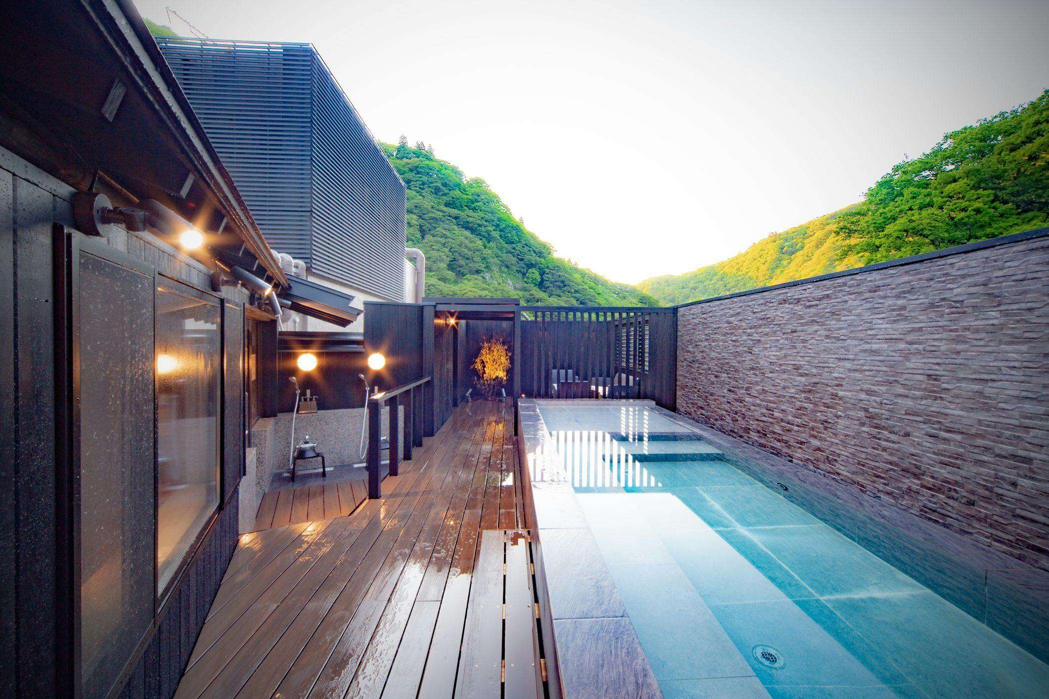 Aizu Higashiyama Onsen Tsuki no Akari