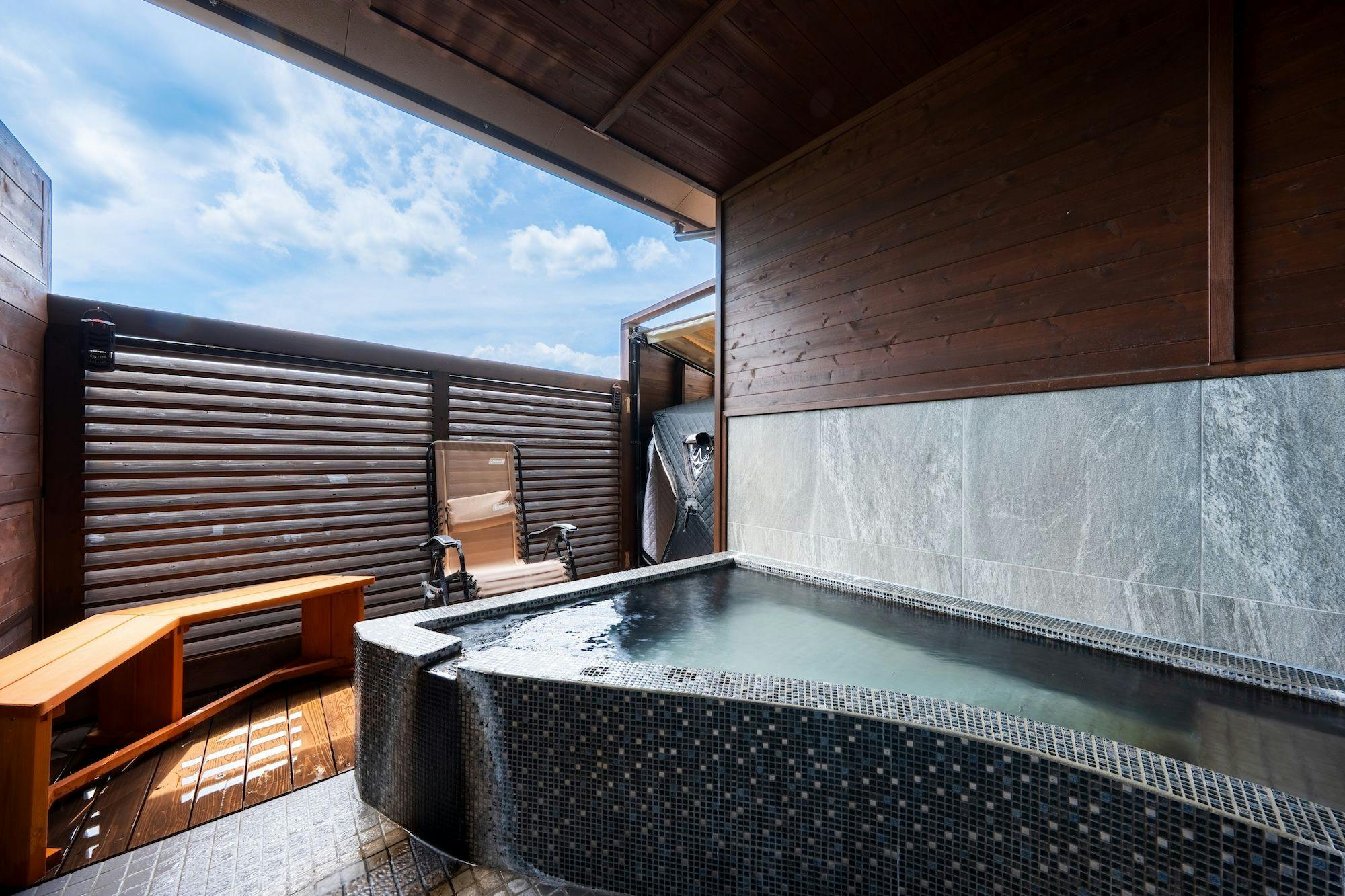 Yufuin Onsen Glamping Kaze no Hibiki