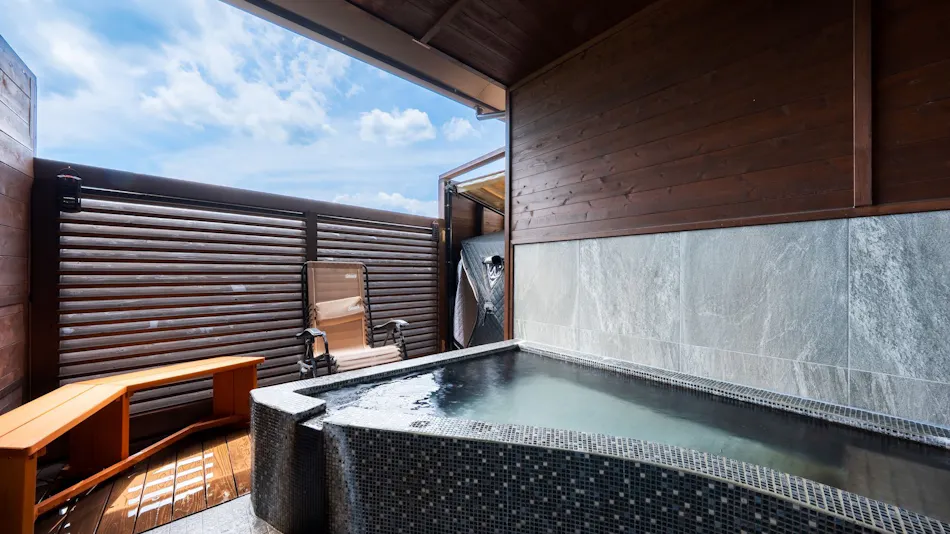 Yufuin Onsen Glamping Kaze no Hibiki
