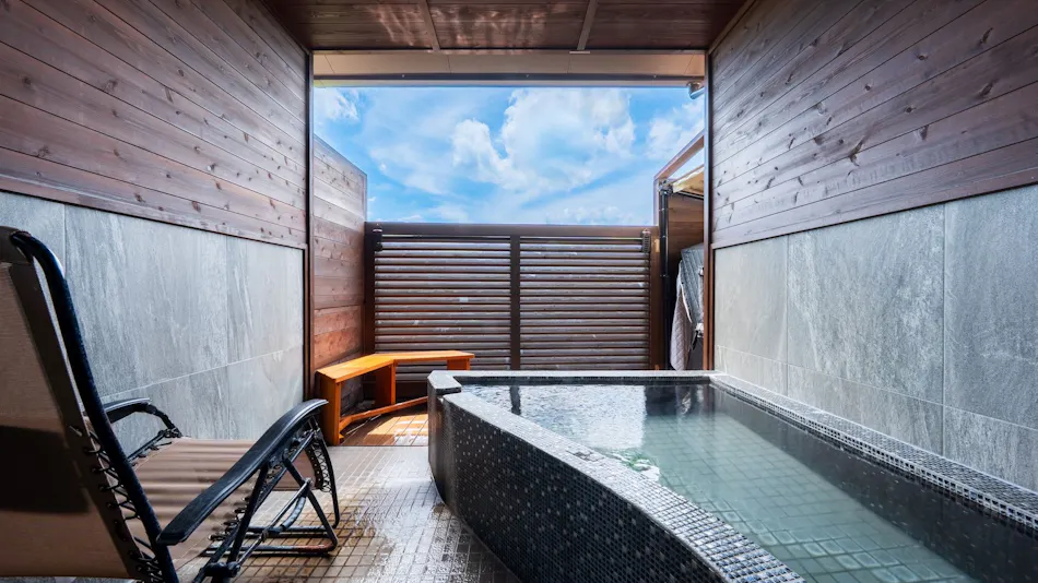 Yufuin Onsen Glamping Kaze no Hibiki