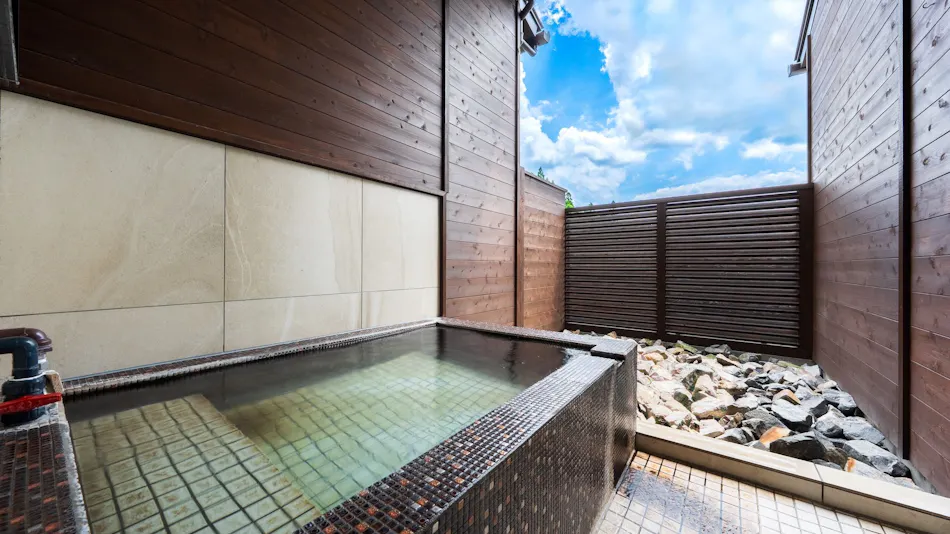 Yufuin Onsen Glamping Kaze no Hibiki