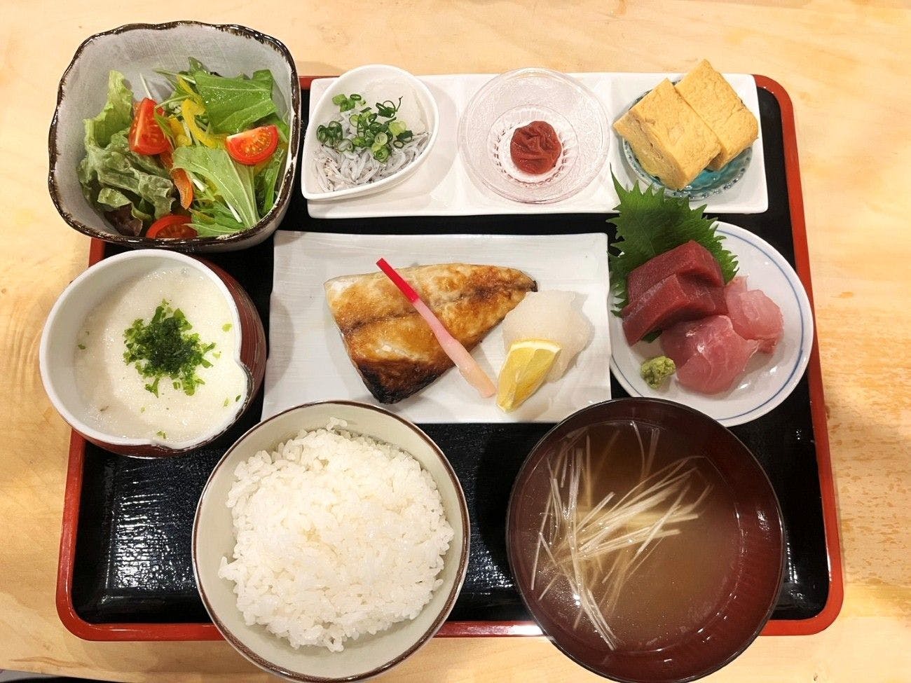 อาหารเช้าฟรี