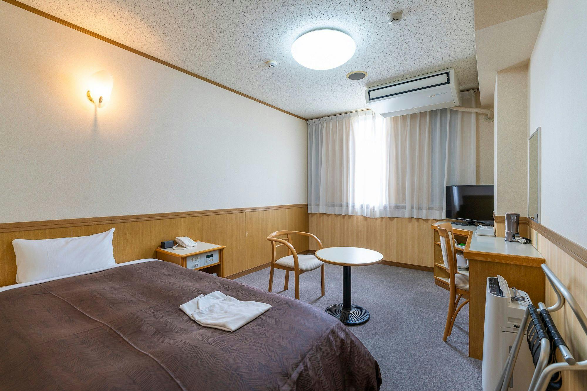 【Bilik Single】Larangan Merokok