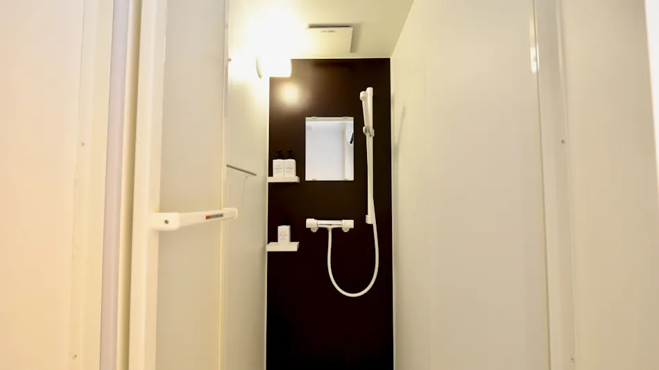 Adan Hotel