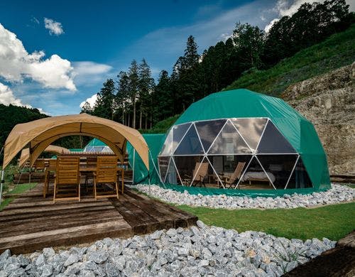 広々プライベートなDOMEテント。