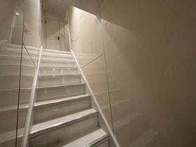 Ｒａｙ　Ｈｏｕｓｅ