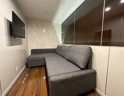 ダブルベッド2台