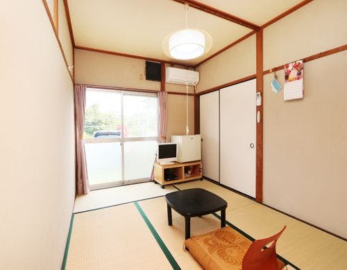 本館和室6畳の客室の一例