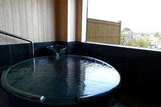 อ่างอาบน้ำเซรามิกชิงารากิ.