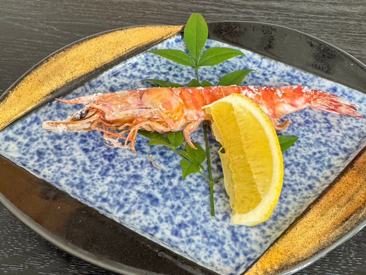 กุ้งลายเสือ “ราชากุ้ง” ย่างเกลือ