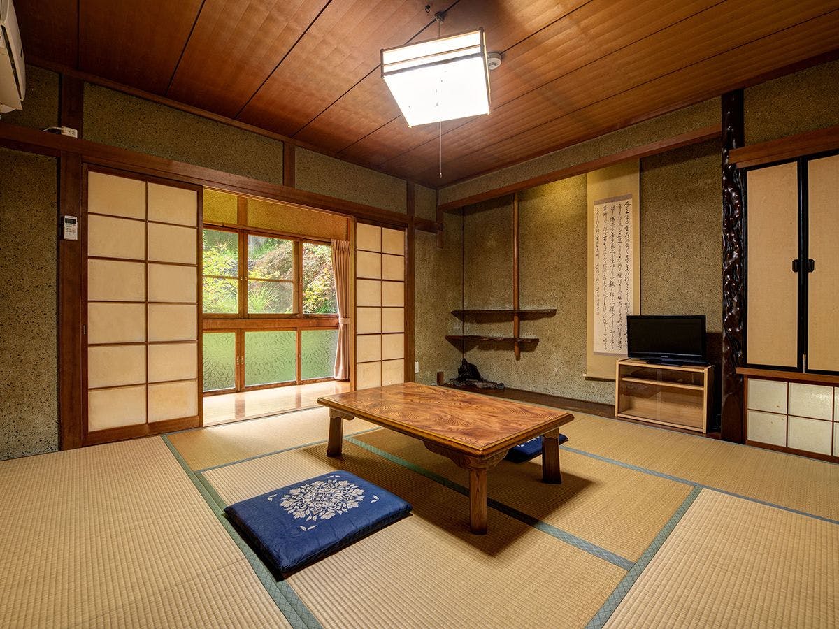 Natsuyaki Onsen Aoyagi-tei