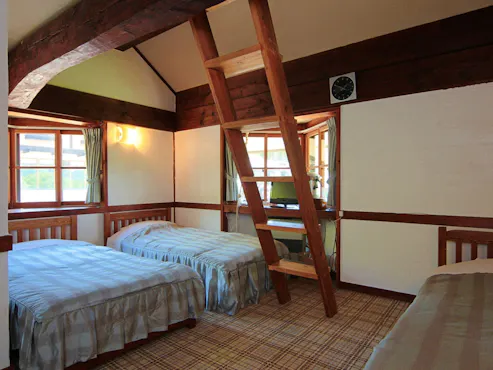 【Kamar】Contoh Twin dan Triple