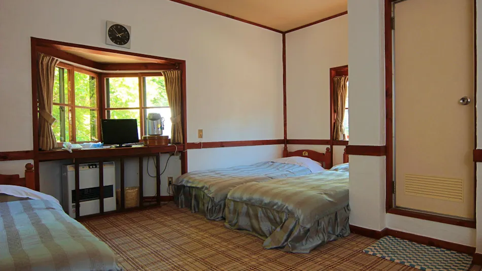 Petit Hotel Zontak