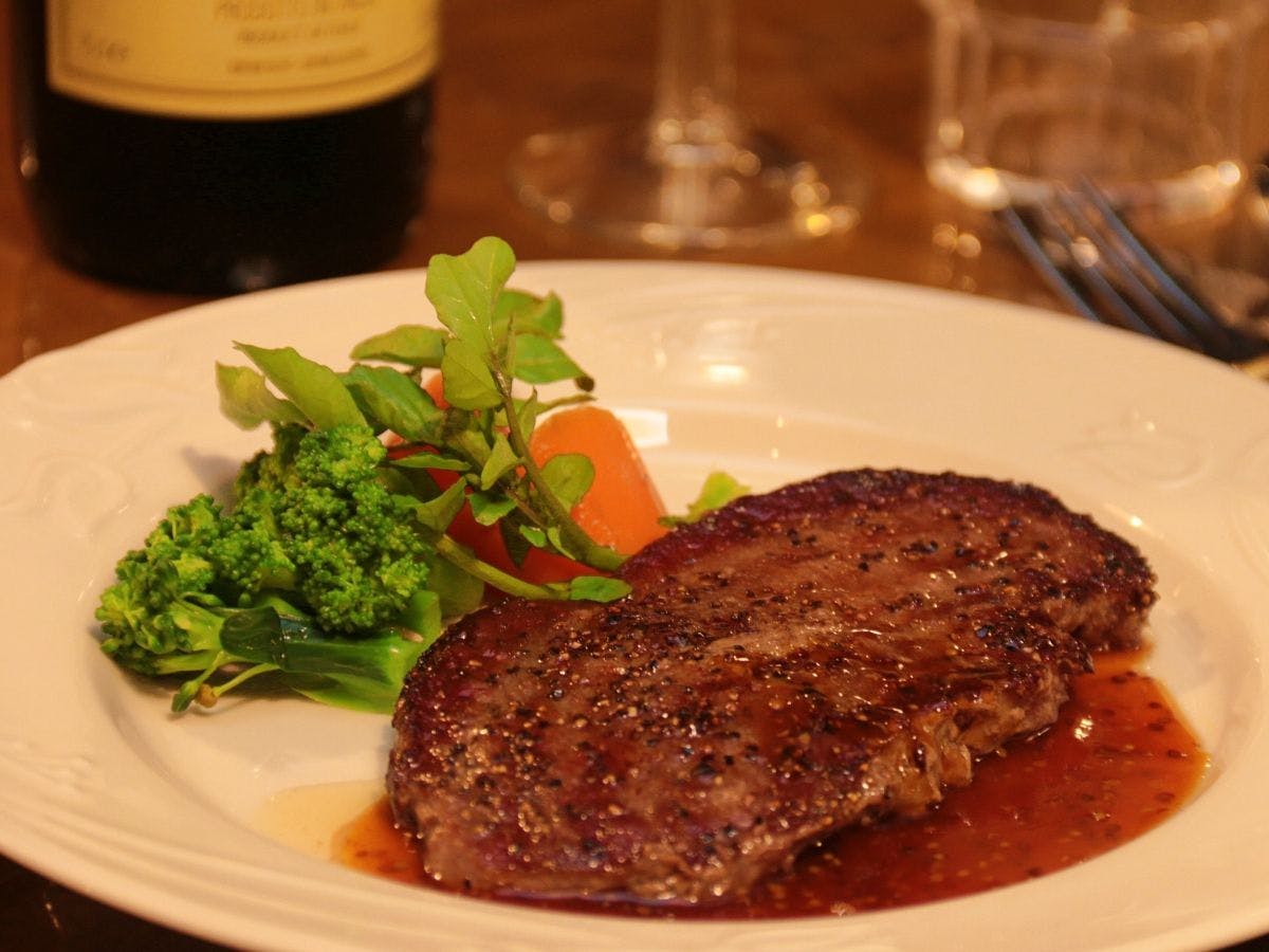 ตัวอย่างเมนูเนื้อสำหรับมื้อเย็น